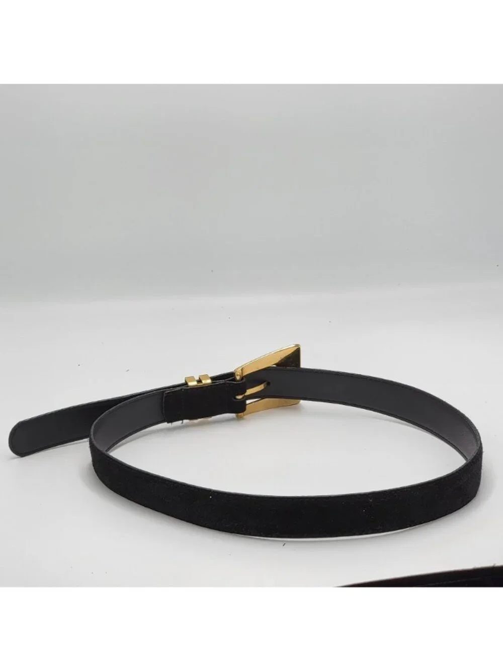 Black Genuine Leather Belt With Gold Buckle & Vinyl Lining - Size S-M Made In Ta